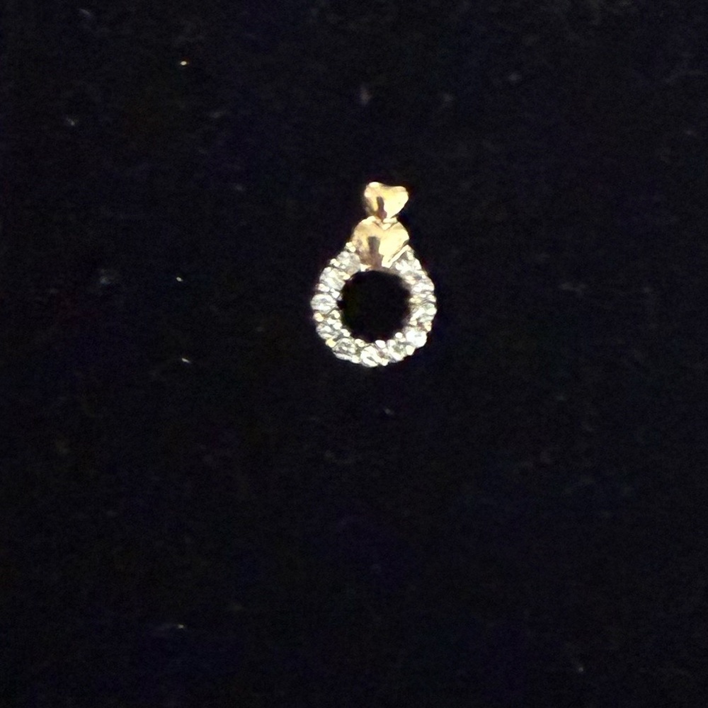 14k And Diamond Charm Circle With Heart